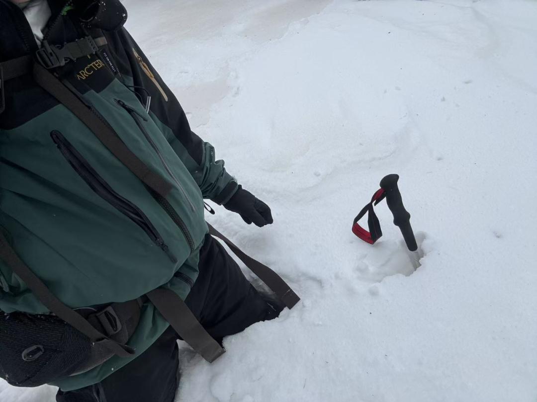 惊险！死亡率最高的徒步路线，竟是他/她在勇闯？！揭秘背后的生死挑战